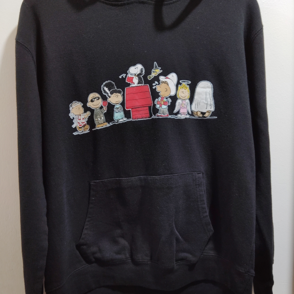 Peanuts Black Graphic Men's Sweater